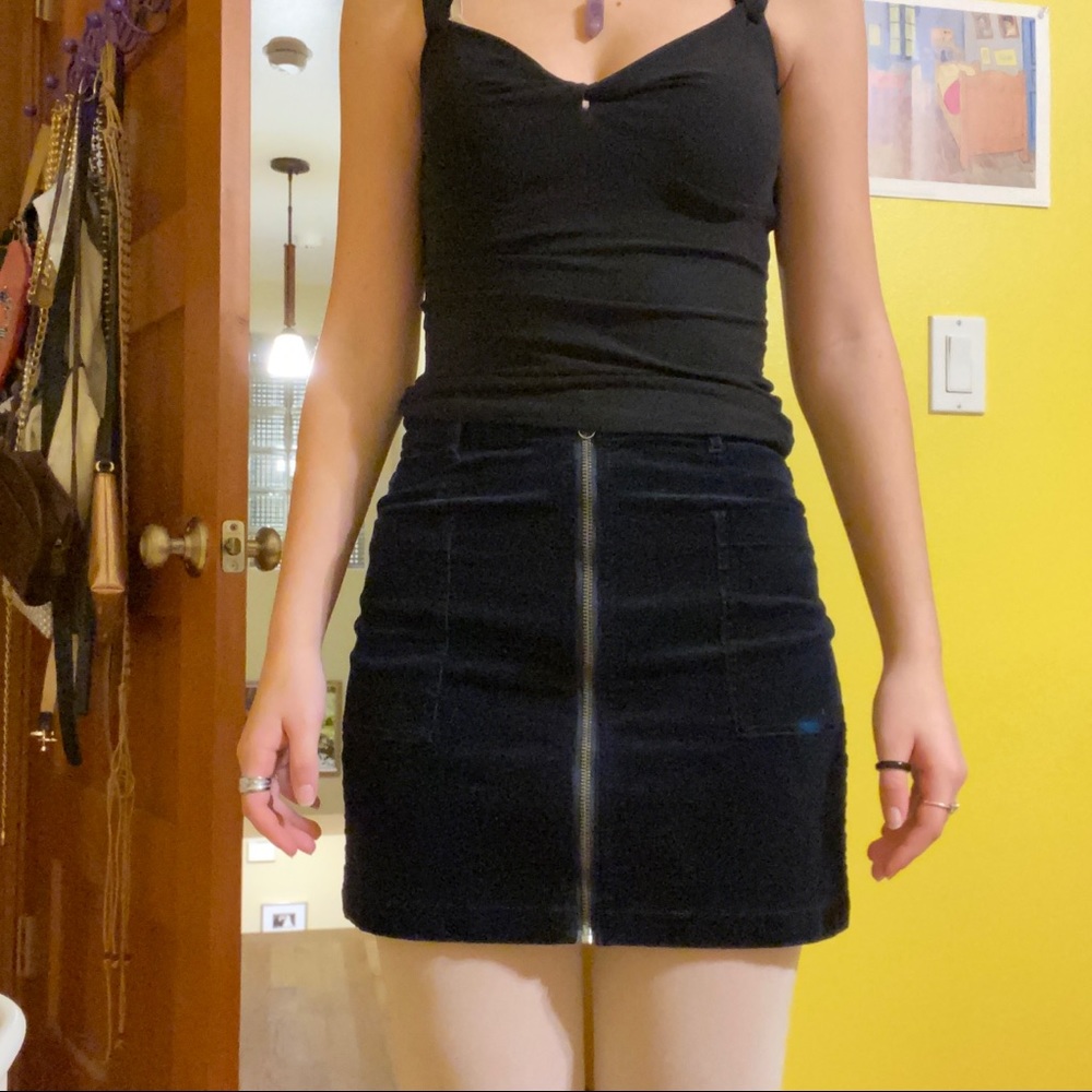 navy blue mini skirt